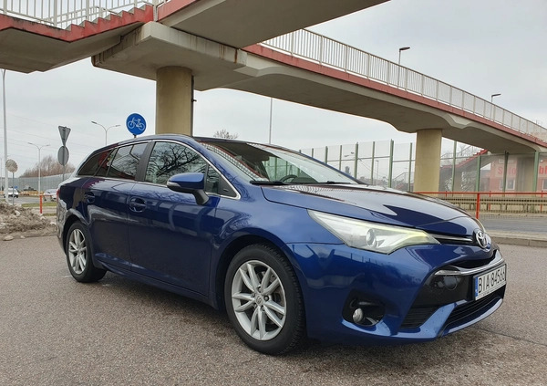 Toyota Avensis cena 44900 przebieg: 179151, rok produkcji 2015 z Białystok małe 232